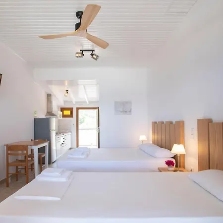 Asterias Apartment *